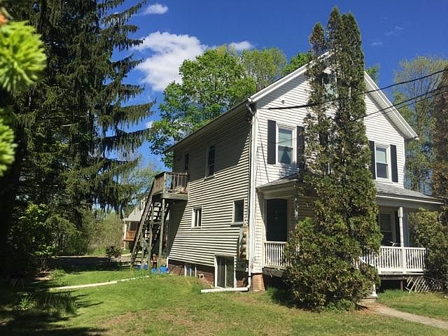 2nd image of 106 Belchertown Rd APT A