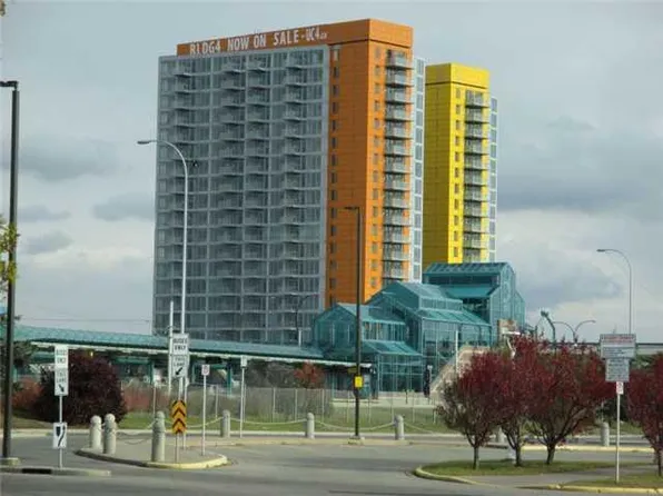 3820 E Brentwood Rd NW #404, Calgary, AB T2L 2L5