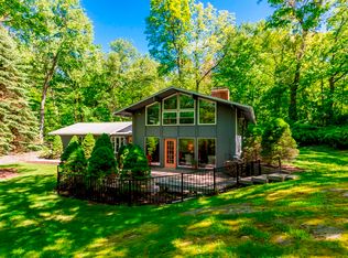 141 Florida Hill Rd, Ridgefield, CT 06877