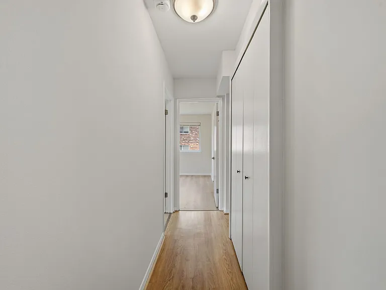 208 Victor Pkwy #A — Photo 24