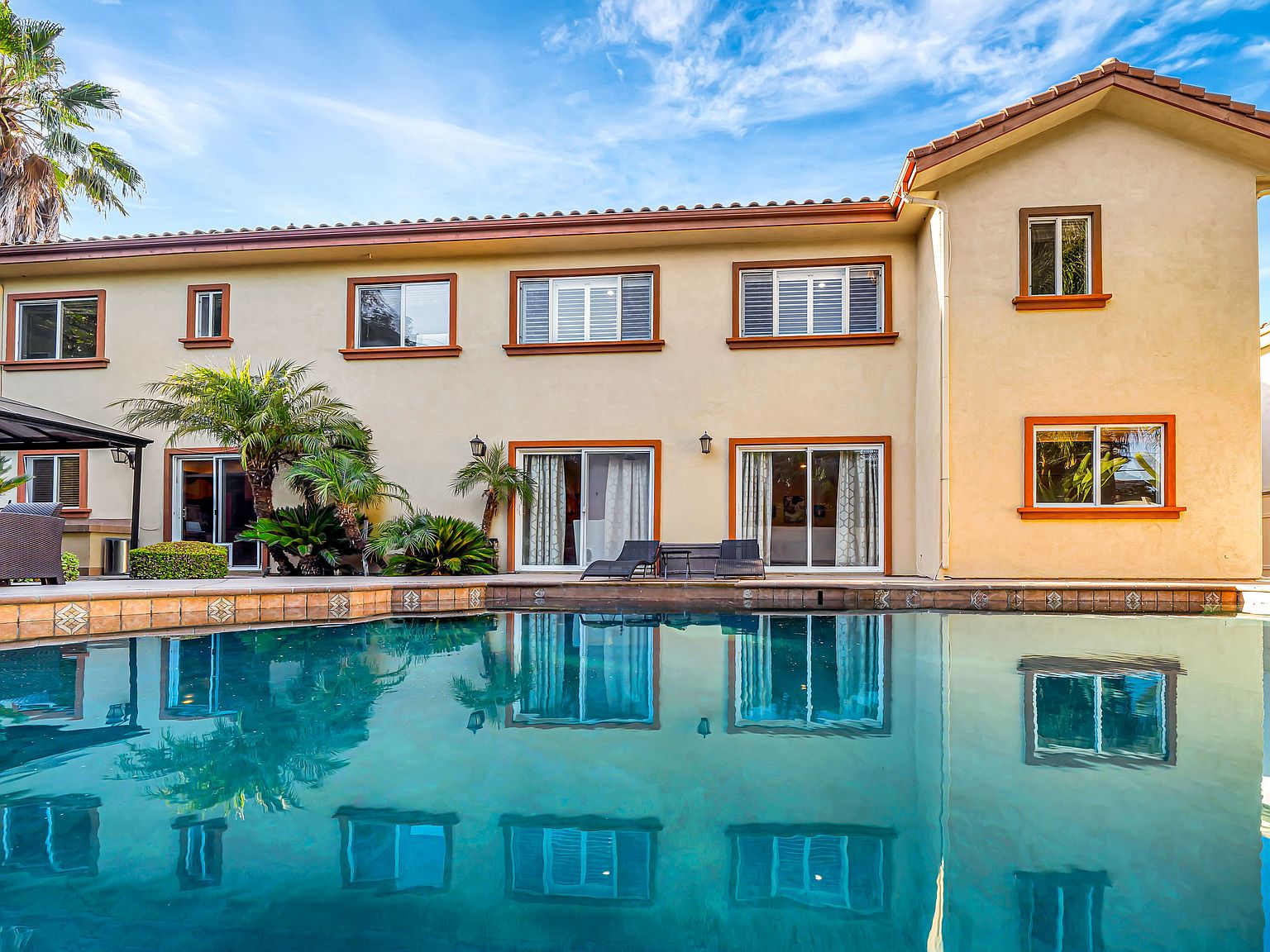23556 Lull St, Canoga Park, CA 91304 | Zillow