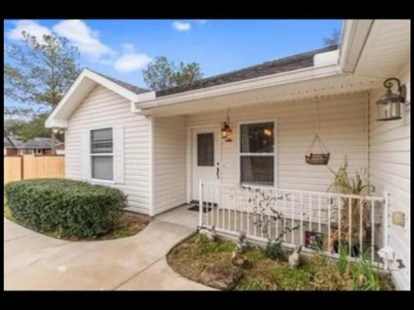 15 Loblolly Cir, Midway, FL 32343