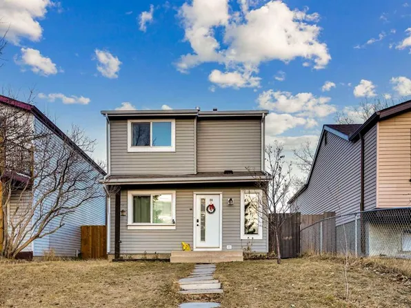 88 SW Abingdon Cres NE, Calgary, AB T2A 6S3