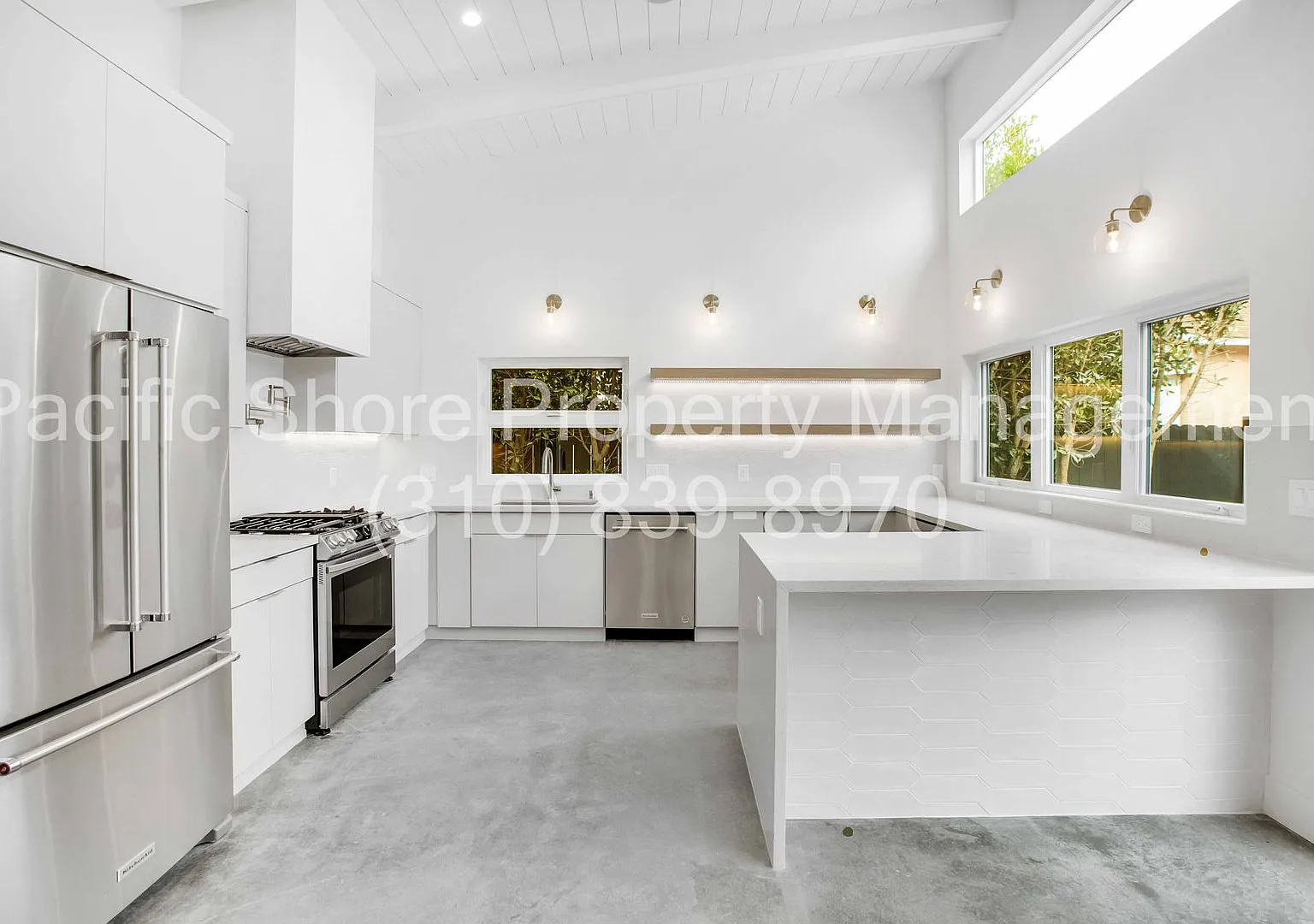 2721 Burkshire Apartments — Photo 4