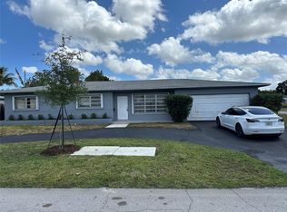 7060 SW 16th St, Pembroke Pines, FL 33023