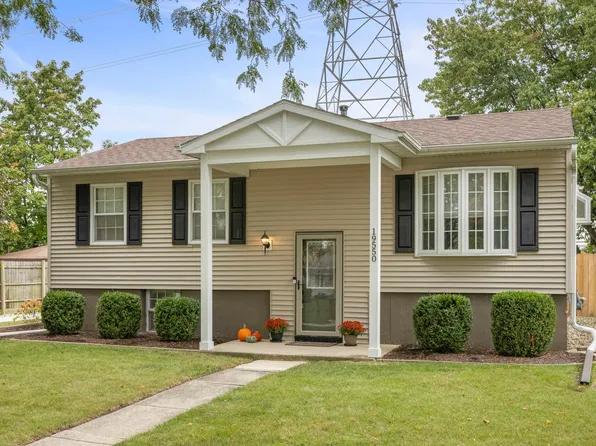 19550 Beechnut Dr, Mokena, IL 60448