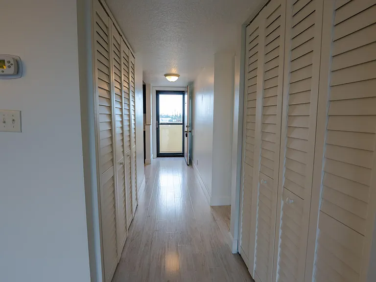 500 Palm Springs Blvd #403 — Photo 32