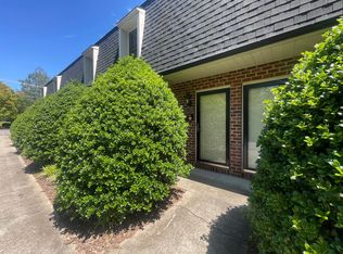 345 8th Avenue Dr NW, Hickory, NC 28601