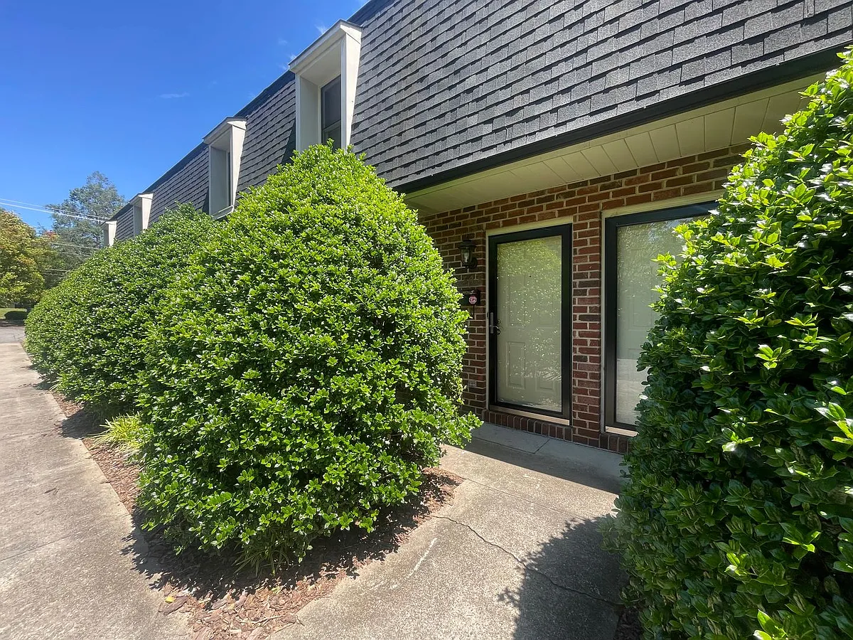 Building Photo - 341 8th Avenue Dr NW