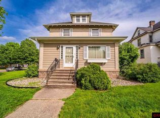 803 S Minnesota Ave, Saint Peter, MN 56082