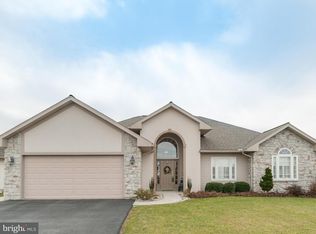 603 Blossom Trl, Mount Joy, PA 17552