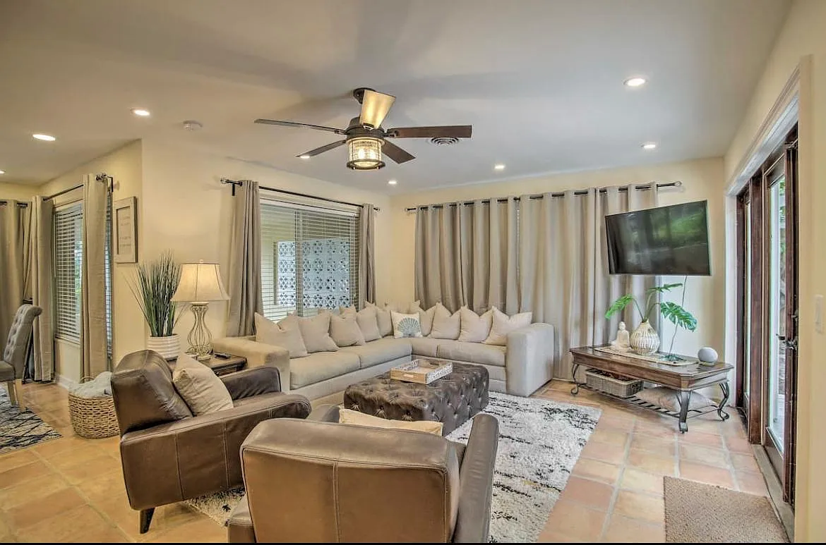 2169 Imperial Point Dr — Photo 2