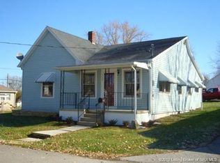 115 N Franklin St, Salem, IN 47167