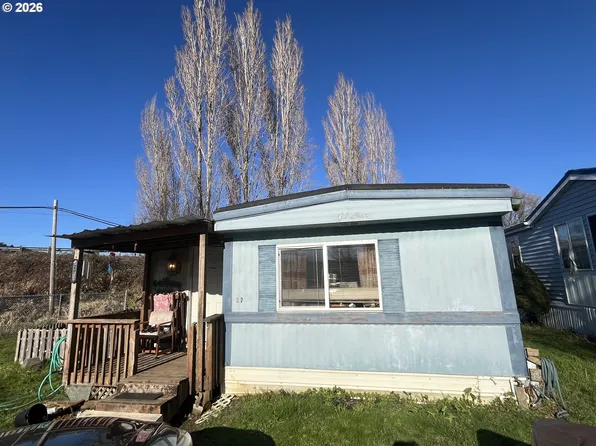 1000 N 8th St, Reedsport, OR 97467