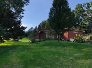 2563 Aldon Dr, Sewickley, PA 15143