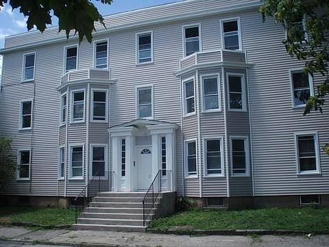 Six-family home. First floor apartment.