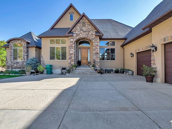 3rd image of 5055 N Waterfall Dr