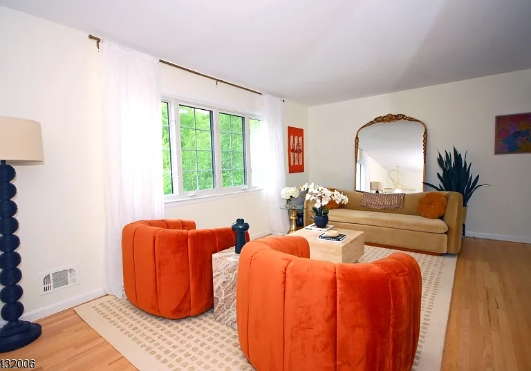 830 E Meadow Dr — Photo 13