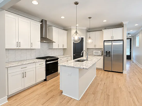4 bed, 2129 sqft, $3,250 — Photo 2