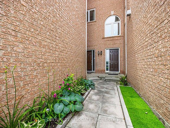 4th image of 60 Barondale Dr #256