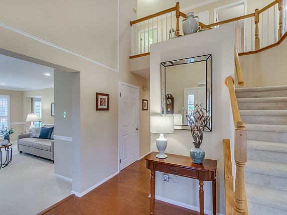 4th image of 179 Stewarts Ct #704