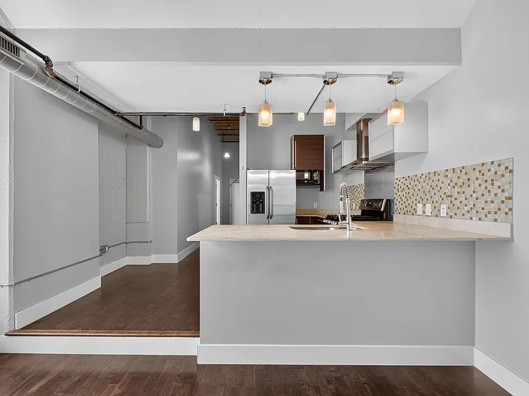 4100 Forest Park Ave #525 — Photo 11