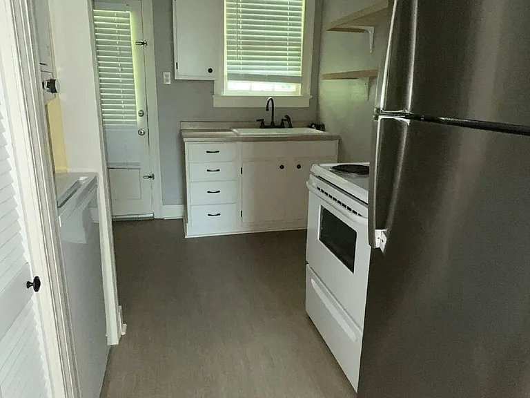 1334 N Jefferson St #2 — Photo 6