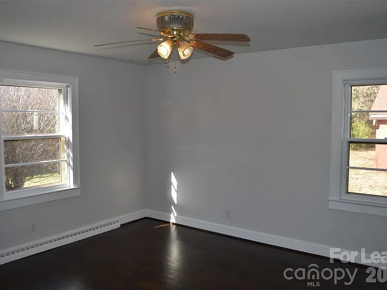 1225 Davie Ave — Photo 11
