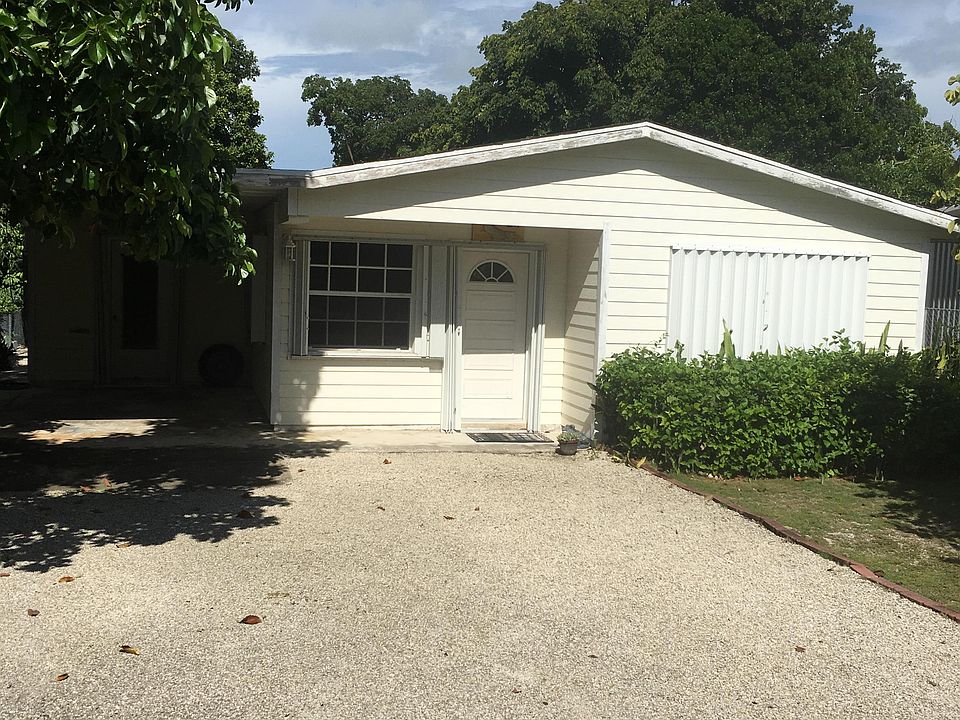 1st image of 241 Jasmine St