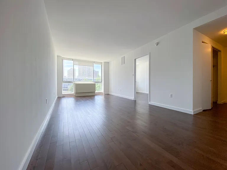310 E 2nd St #3N — Photo 3