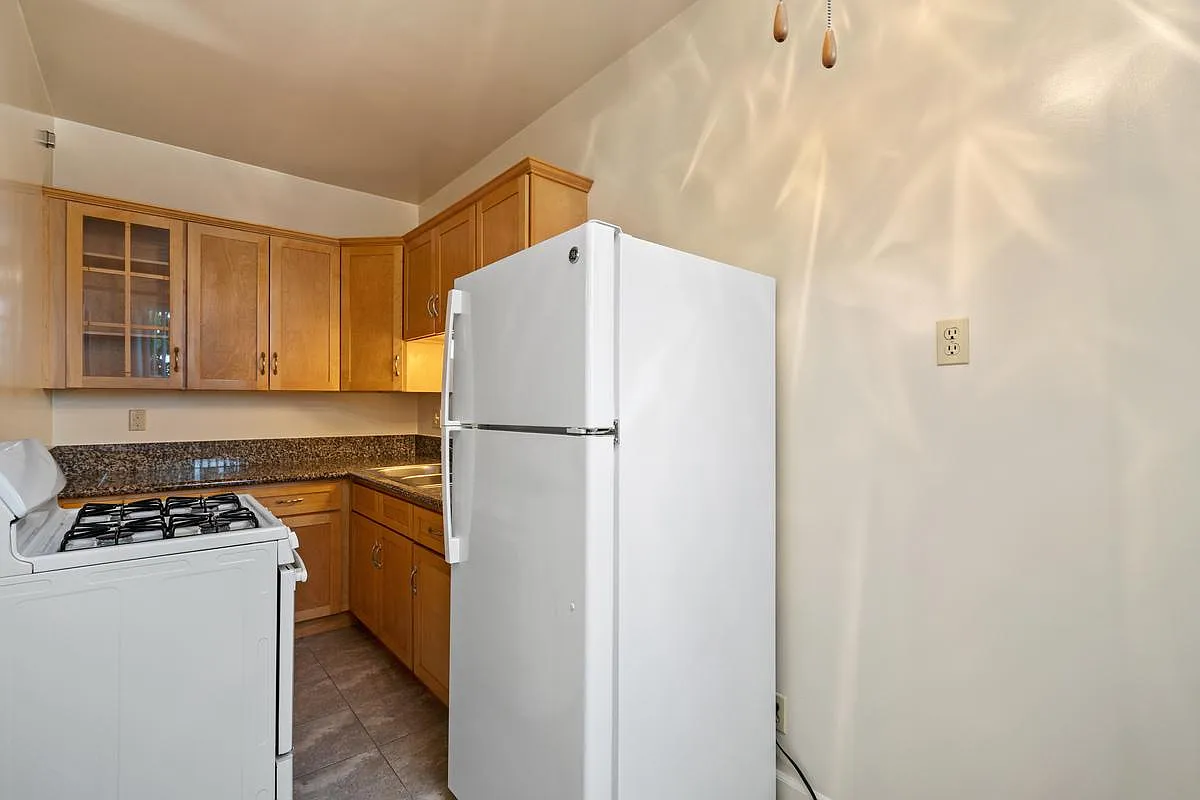 Studio, 500 sqft, $1,545 — Photo 1