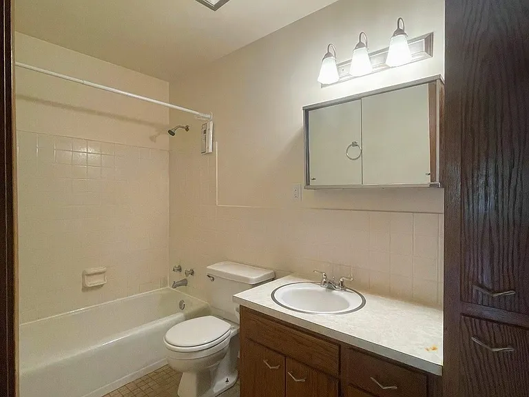 400 6th Ave SE #25 — Photo 9