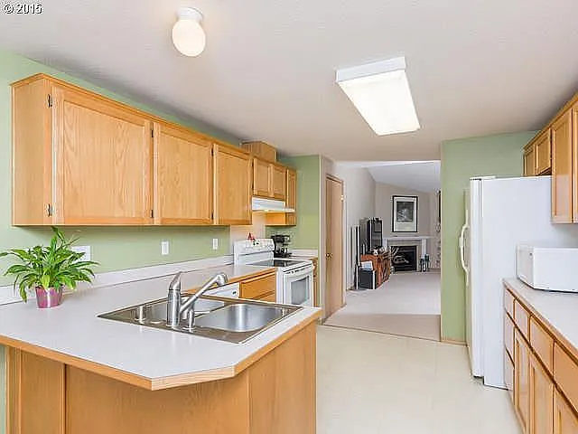 15410 NE 87th St — Photo 7