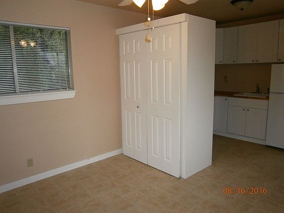 4th image of 193 Paw Print Ln