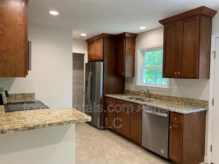 51 John Halford Ct — Photo 4