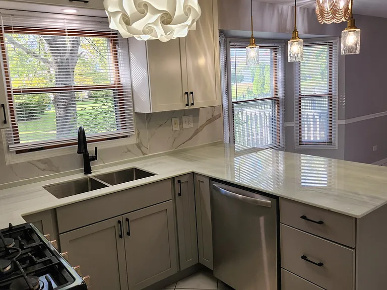 3250 Drew St — Photo 7