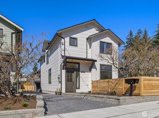 524 NE 89th St #A, Seattle, WA 98115