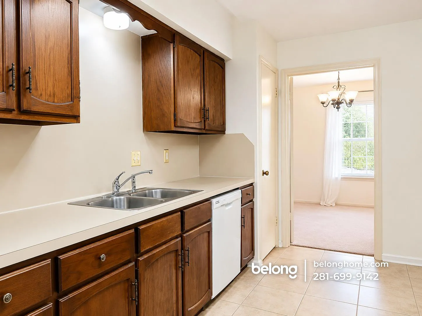 1 bed, 1.0 bath, 870 sqft, $1,555 — Photo 3
