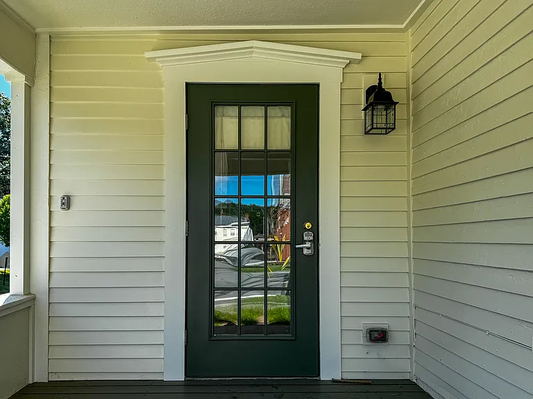 1372 Main St #1 — Photo 2