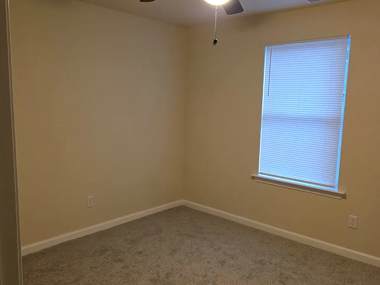 1701 Springfield Ave — Photo 2