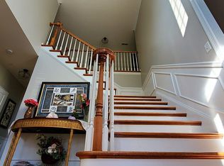 180 Amberville Rd, North Andover, MA 01845