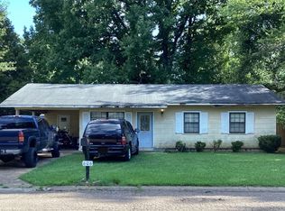 606 Cypress St, Columbus, MS 39702