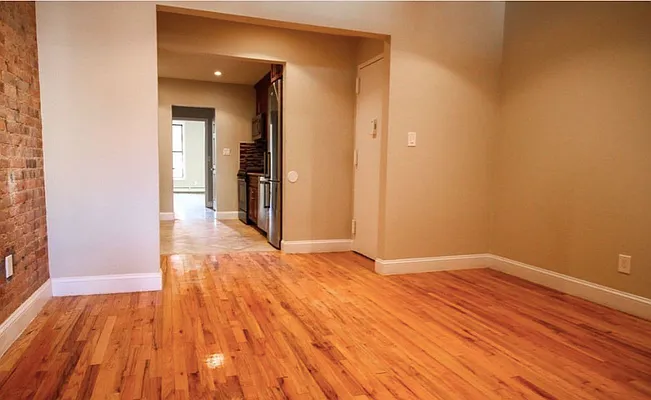 Rented by Hagstrom Management Inc | media 23