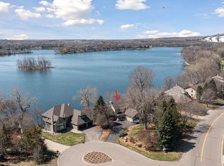 1013 Crystal Lake Rd, Burnsville, MN 55306