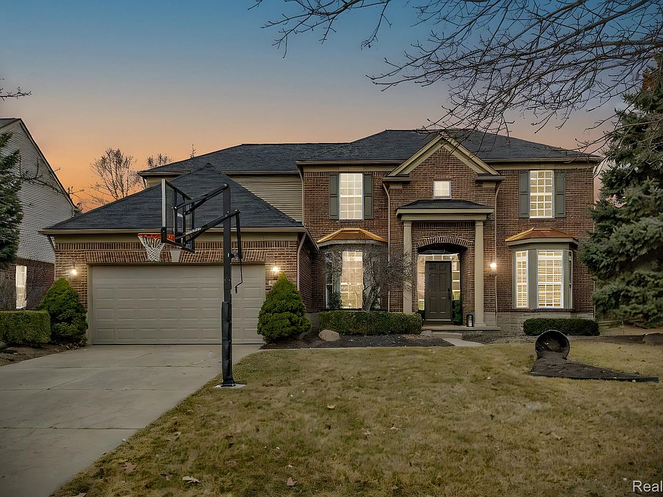 1st image of 49102 Freestone Dr