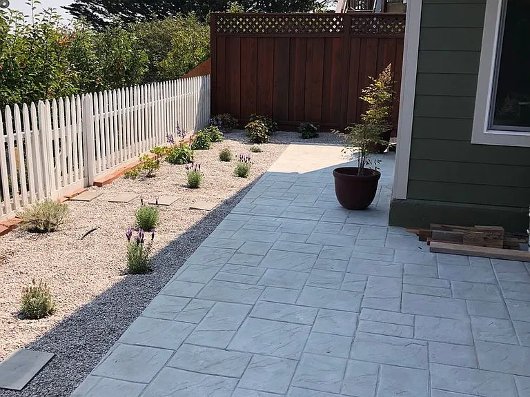 730 Myra Way — Photo 32