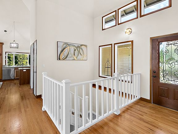 5th image of 2640 NW Oakcrest Dr