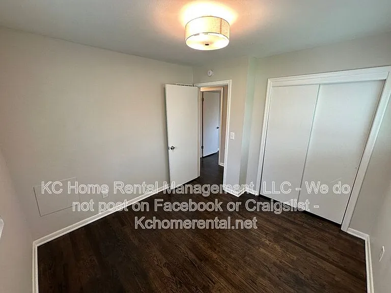 5012 Powell Ave — Photo 10