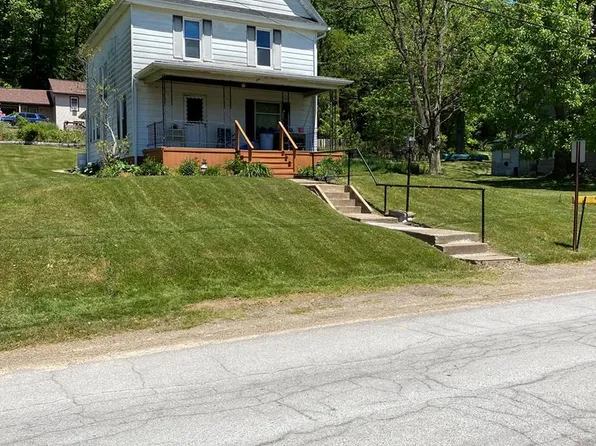106 Walnut St, Reno, PA 16343