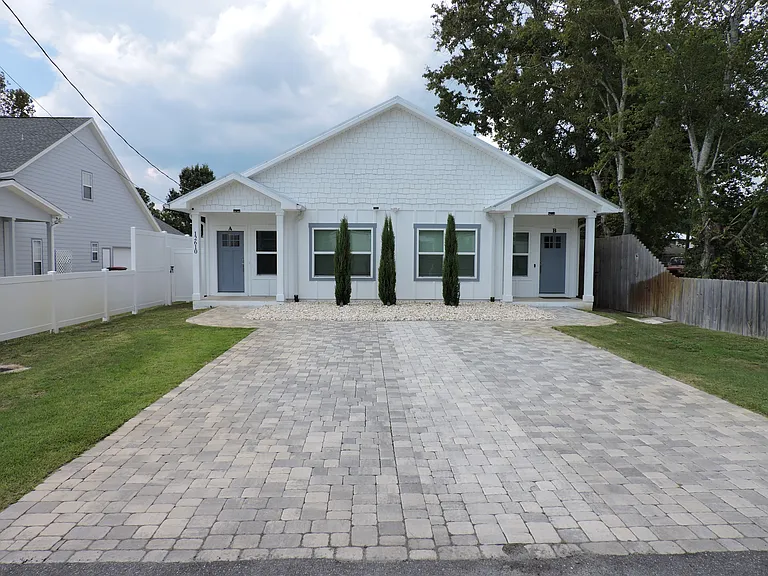 12610 Erin Lea Ln — Photo 1